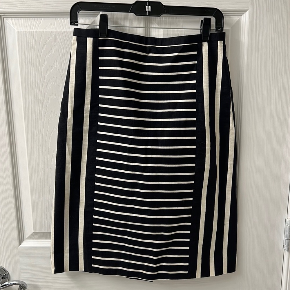 Striped skirt black  and white